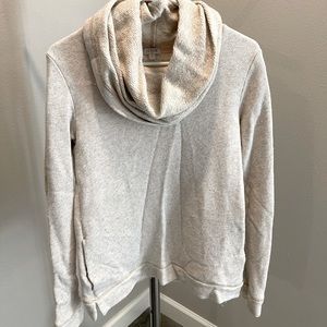 Women’s J. crew sweater (size small)
